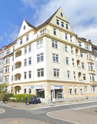 Sanierte Altbauwohnung-100qm-3,5 Zimmer-Balkone-Kiel-Schreventeich