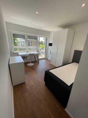 Möbliertes  Studenten Apartment mit Balkon zentral und modern