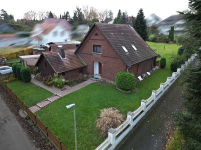 Solides Einfamilienhaus mit schönem Baugrundstück in guter Lage von Porta Westfalica