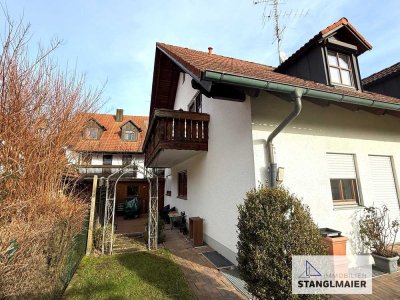 Zu vermieten!
Gemütliche 2-Zimmer-Dachgeschoss-Wohnung mit Westbalkon