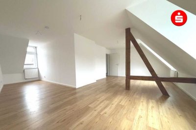 Großzügige 3-Zimmer-Dachgeschosswohnung in Nürnberg/Hohe Marter!