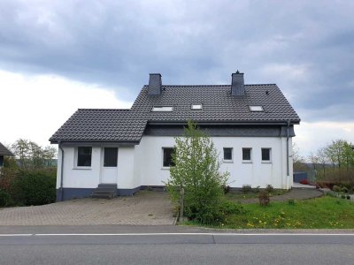 Seltene Gelegenheit | Mützenich | Freistehendes, kleines Einfamilienhaus mit viel Platz & Fernsicht