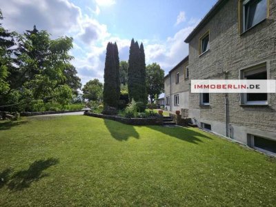 IMMOBERLIN.DE - Fernsichten mit Seeblick! Großzügiges Mehrfamilien-/generationenhaus mit Potential