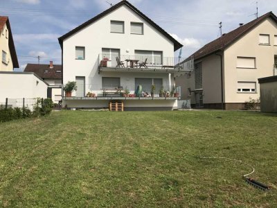 ♥️-lich Willkommen zu diesem tollen Apartment mit Einbauküche und Grünfläche