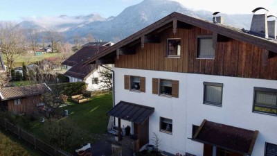 Charmante Doppelhaushälfte mit viel Platz in ruhiger Lage mit traumhaftem Bergblick - Grassau