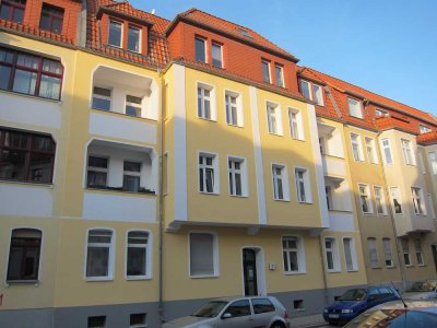 Schöne 3-Zimmer-Wohnung mit Dachterrasse in Magdeburg (Stadtfeld-Ost)