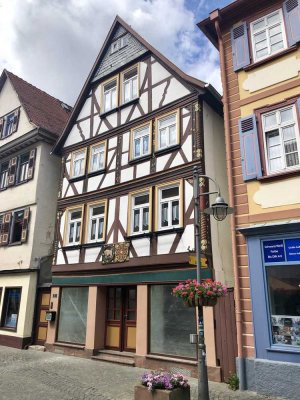 Schöne 3 Zimmer Wohnung im 2.OG im Herzen von Butzbach