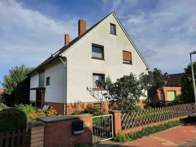 EIN- BIS ZWEIFAMILIENHAUS IN HANNOVER-SAHLKAMP