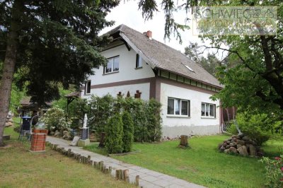 Einfamilienhaus mit Nebengelass und großem Grundstück in Kolkwitz