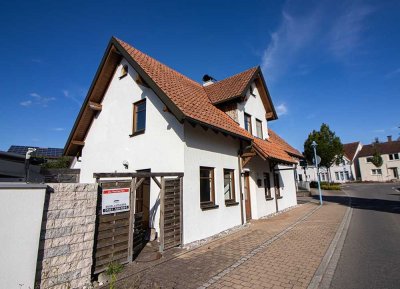 Schönes Einfamilienhaus fast mitten in der Stadt