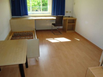 Möblierte 1-Zi.-Wohnung mit Einbauküche in Bayreuth zwischen Bahnhof und Zentrum, Wfl. ca. 19 m²