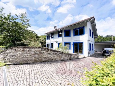 Charmantes und gepflegtes Holzhaus mit Garten in Neustadt