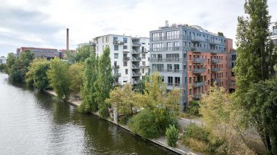 Exklusives Industrieloft mit Aufzug, 2 Balkonen und Spreezugang an der Michaelkirchbrücke-vermietet