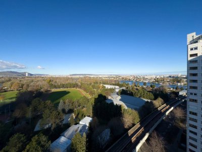 Wohnen über den Dächern Wiens (16. Stock) mit Blick auf die Donau (barrierefrei) &amp; nahe UNO City