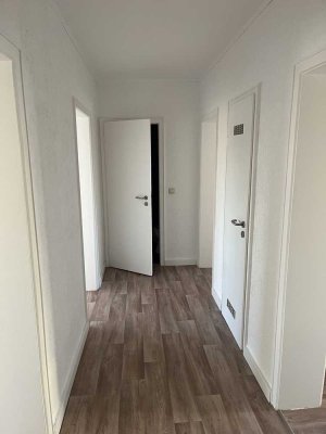 Helle 3,5 Zimmer Wohnung