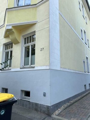 ALLES NEU!! mit Einbauküche und Balkon++ 2 Zimmer- Wohnung ++