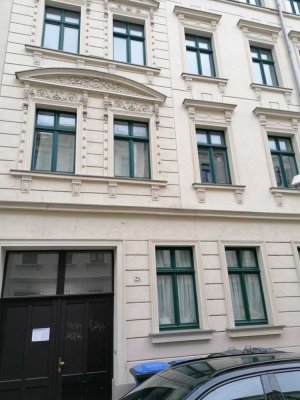 möblierte 1-Raum-Wohnung mit Balkon - frisch renoviert