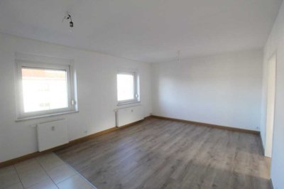 * Gemütliche Zweiraumwohnung - Gartenmitbenutzung *