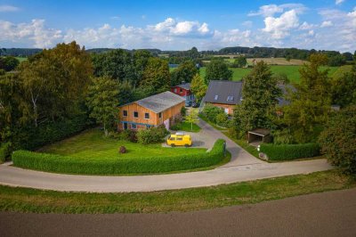 Wünsche werden wahr! 
Landsitz mitten in der Natur mit vielseitigen Gestaltungsmöglichkeiten!