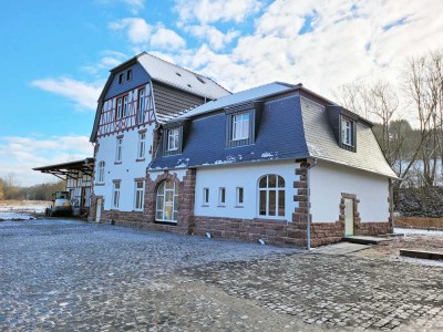 EXKLUSIVES WOHNEN IM ALTEN BAHNHOF!!! Attraktive 2- Zimmerwohnung  mit Terrasse