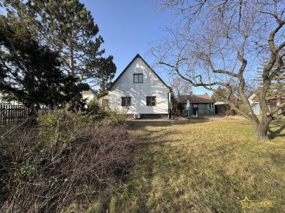 SOFORTBEZUG! Einfamilienhaus mit großem Garten zu mieten.