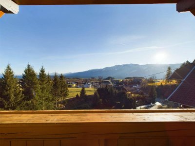 Sonnige Dachgeschosswohnung mit traumhafter Aussicht und Gemeinschafts-Pool am Millstättersee