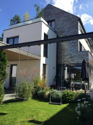 TOP Modernes Einfamilienhaus mit Einbauküche, sonnigem Garten und Carport für 2 Autos