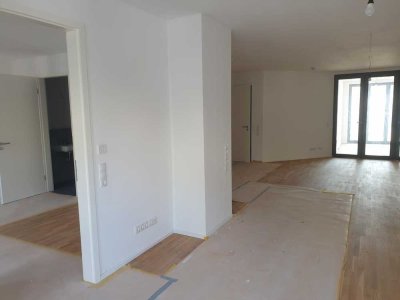 NEUBAU - TOP LAGE: Hochwertige 2 Zimmer Wohnung mit Wintergarten und zwei Bädern! - Provisionsfrei -