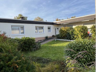 Bungalow in bevorzugter Wohnlage mit Einliegerwohnung in Bad Sassendorf