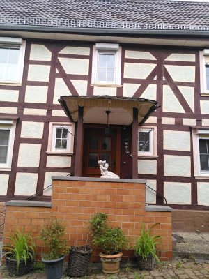 Helle 3-Zimmer-Wohnung in Fachwerkhaus