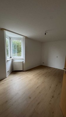 Renovierte 4-Zimmer-Wohnung mit Balkon in Homberg