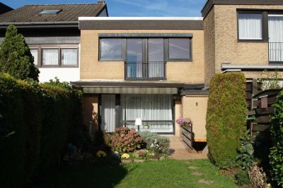 Gepflegtes Einfamilienhaus im schönen Pulheimer Malerviertel mit Garage