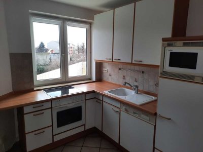 Schöne 2-Zimmer-Wohnung mit gehobener Innenausstattung mit EBK in Schönebeck (Elbe)