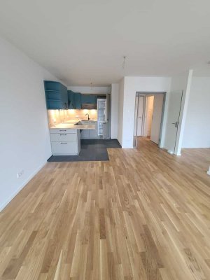 Erstbezug mit Balkon und Einbauküche: Exklusive 2-Raum-Wohnung mit geh. Innenausstattung