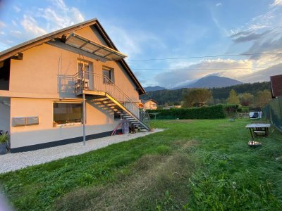 Freundliche 3-Zimmer-Dachgeschosswohnung mit Einbauküche in Gallizien