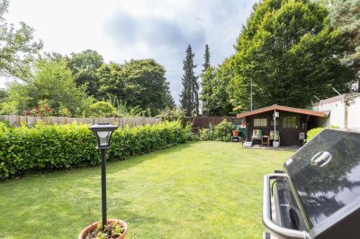 Platz für die ganze Familie: Eckhaus mit großem Südwest-Garten