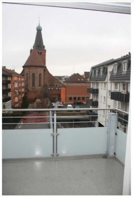 Geschmackvolle 2,5-Zimmer-Maisonette-Wohnung mit Balkon und Einbauküche in Nürnberg