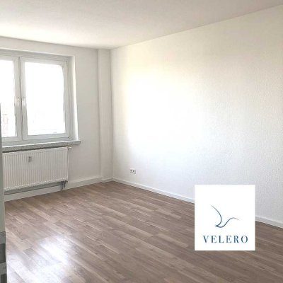 Ihr neues zu Hause!
Große 3-Raumwohnung zu vermieten.