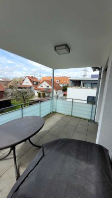 Schöne 3-Zimmer-Wohnung mit Balkon und EBK in Holzgerlingen