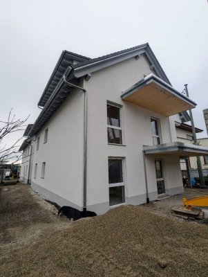 Stilvolle 3-Zimmer Holzhaus-Neubauwohnung mit Terrasse in Ichenheim, Neuried