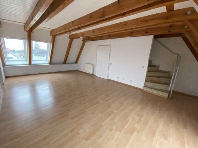 4-Zimmer-Dachgeschoss Wohnung in zentraler Lage