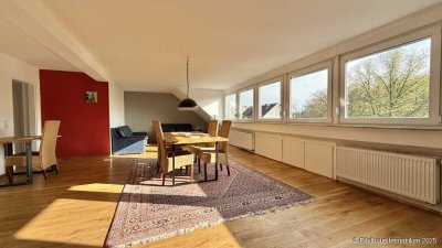 Südstadt-Traum: Penthouse, tolle Aussicht, 2 Zimmer, 
97 m², zwei Bäder, kleine Terrasse, Aufzug ..