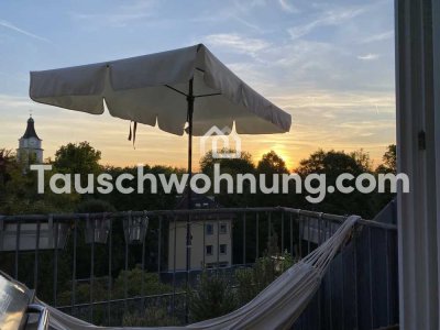 Tauschwohnung: Suchen 3-4 Zimmer mit Balkon, bieten 2,5 im Dachgeschoss