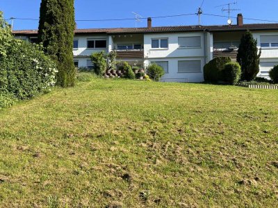 Albershausen, Erdgeschoß: 3- bis 4-Zimmer-Whg., ruhige Ortsrandlage, Terrasse, Gartenanteil & Garage