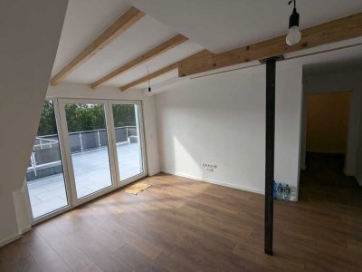 Stilvolle 2,5-Zimmer-Wohnung mit wunderschöne 42qm Terrasse in Kohlscheid