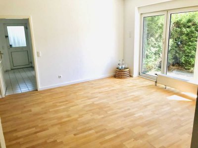 -VON PRIVAT- Schöne 2,5-Zimmer-EG-Wohnung, Terrasse und PKW-Stellplatz zum Verkauf in Obertshausen