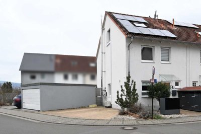 **Modernisiertes Reihenendhaus ohne Keller – Stilvoll, Gut Geschnitten & Energieeffizient!,**