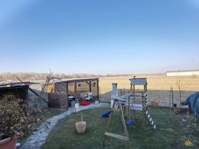 Charmante 3 Zimmer Gartenwohnung mit Grünblick - KFZ Stellplatz