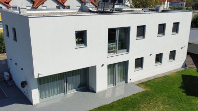 Traumhaus mit Top Ausstattung - Swimmingpool - PV-Anlage - 5 Schlafzimmer - 3 Bäder