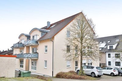 Gemütliche Dachgeschosswohnung mit Duplexstellplatz als Kapitalanlage